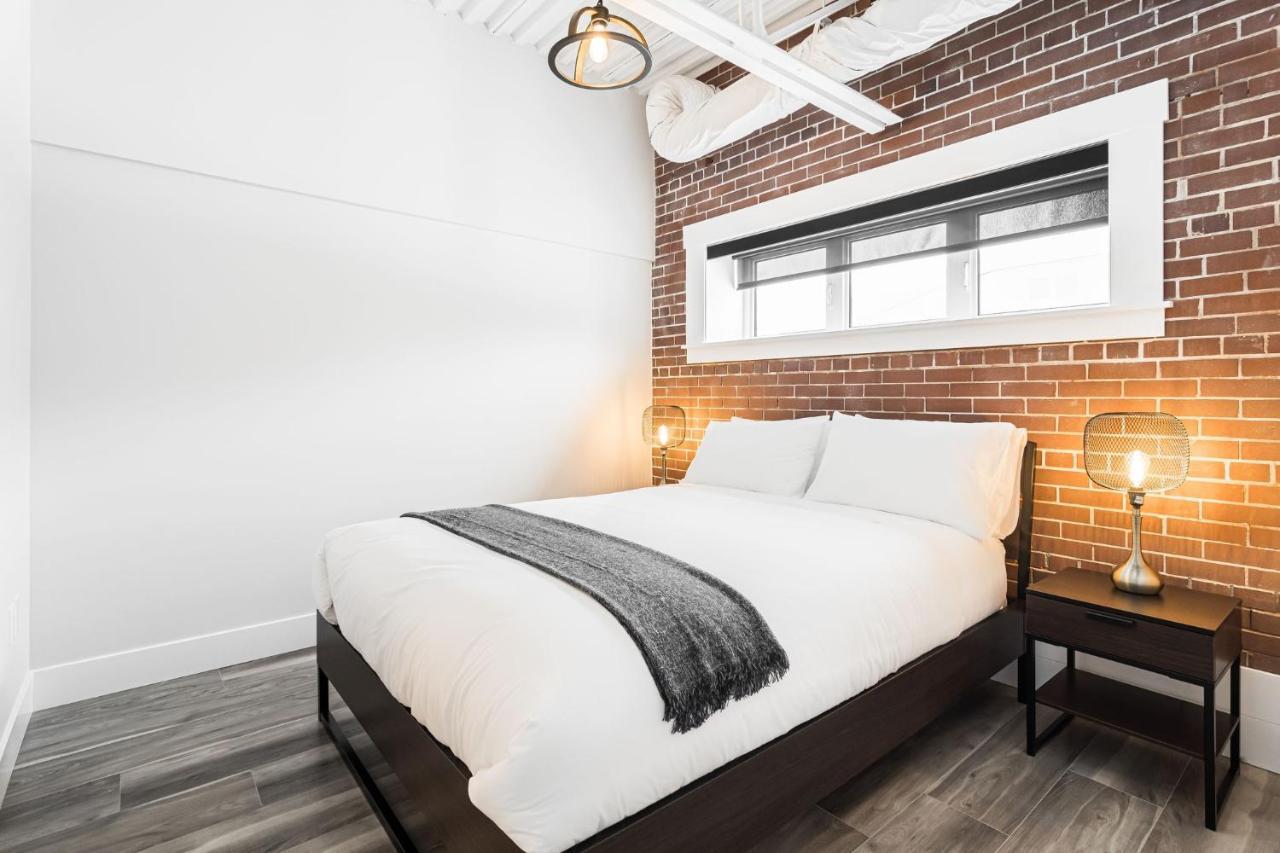 Station 1 By Terra Hospitality Aparthotel Moncton Kültér fotó