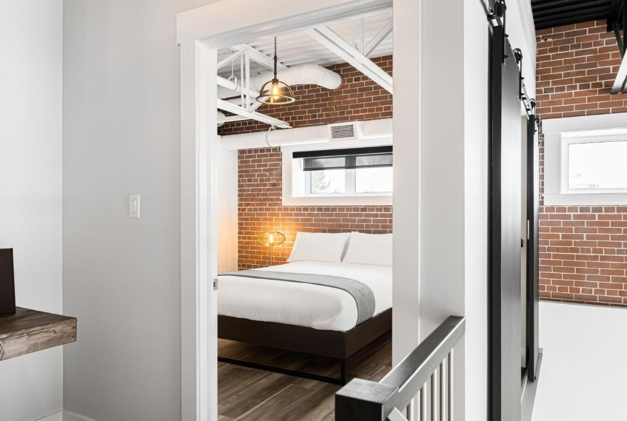 Station 1 By Terra Hospitality Aparthotel Moncton Kültér fotó