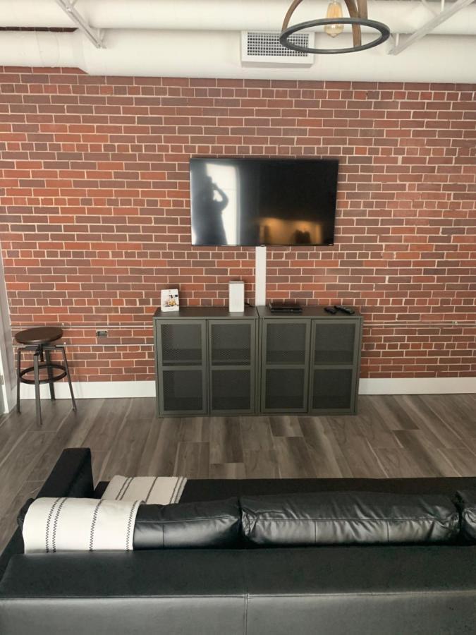 Station 1 By Terra Hospitality Aparthotel Moncton Kültér fotó