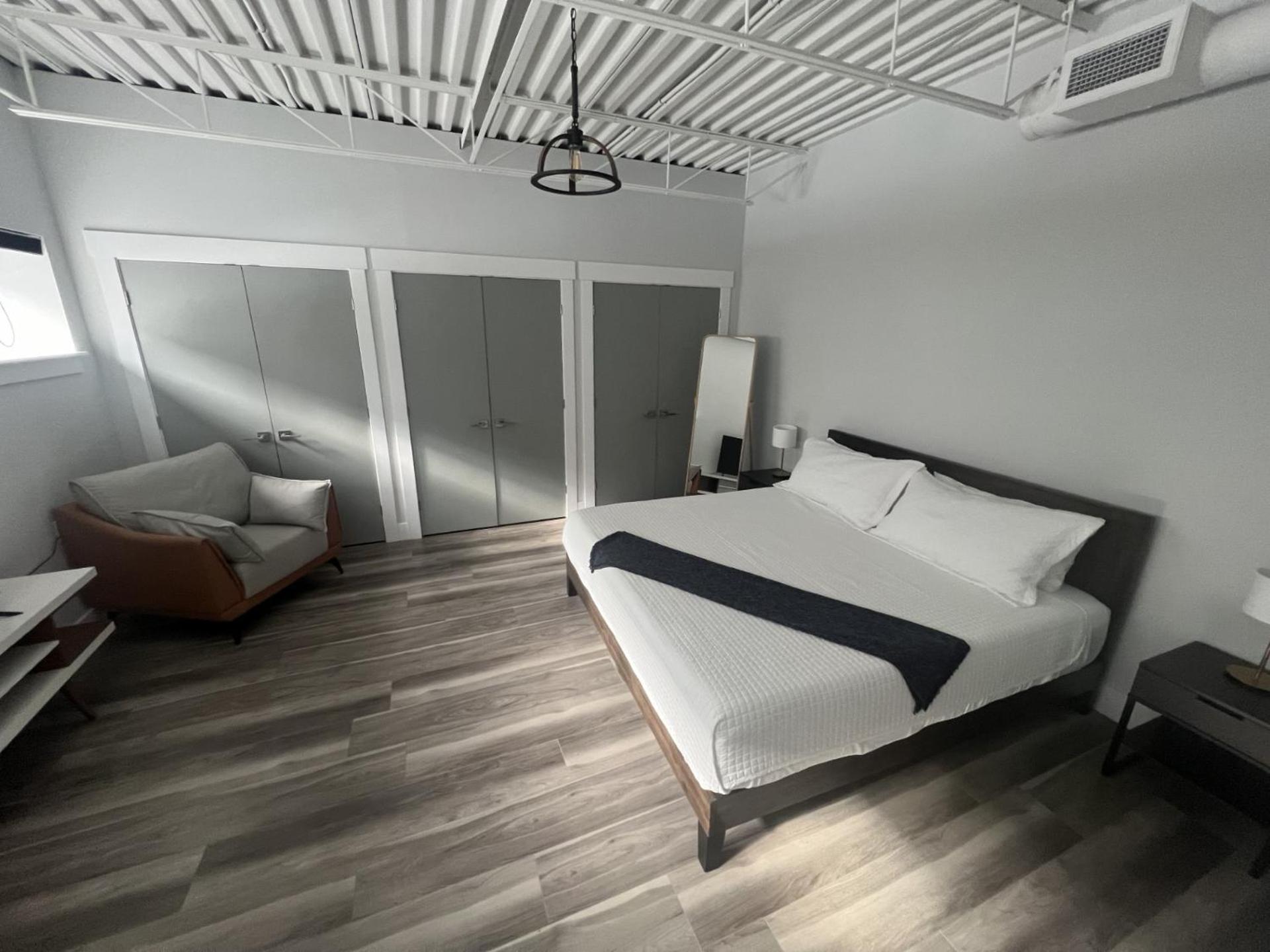 Station 1 By Terra Hospitality Aparthotel Moncton Kültér fotó